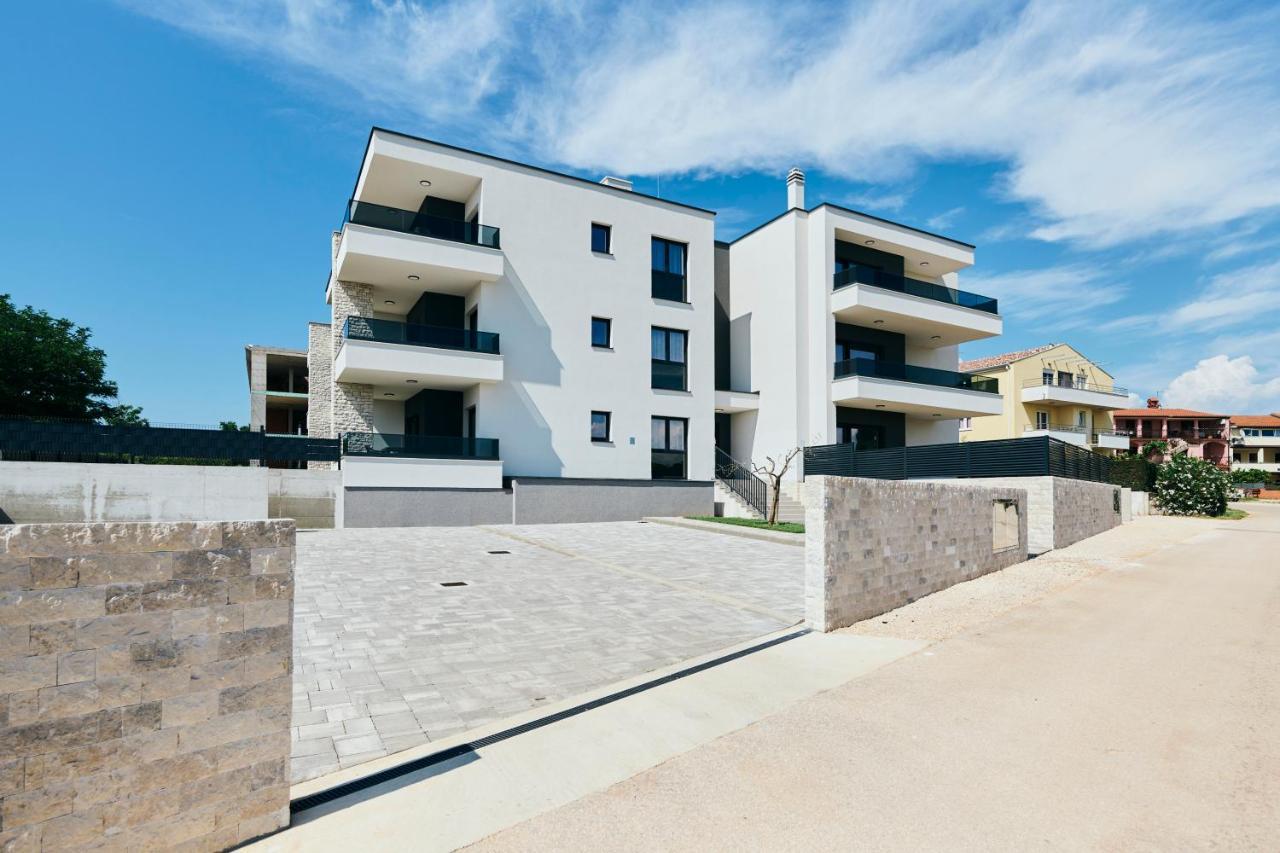 Apartments San Maris 2 Umago Esterno foto